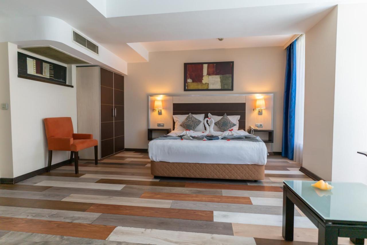 Lazz By Ketenci Hotel İzmir Buitenkant foto