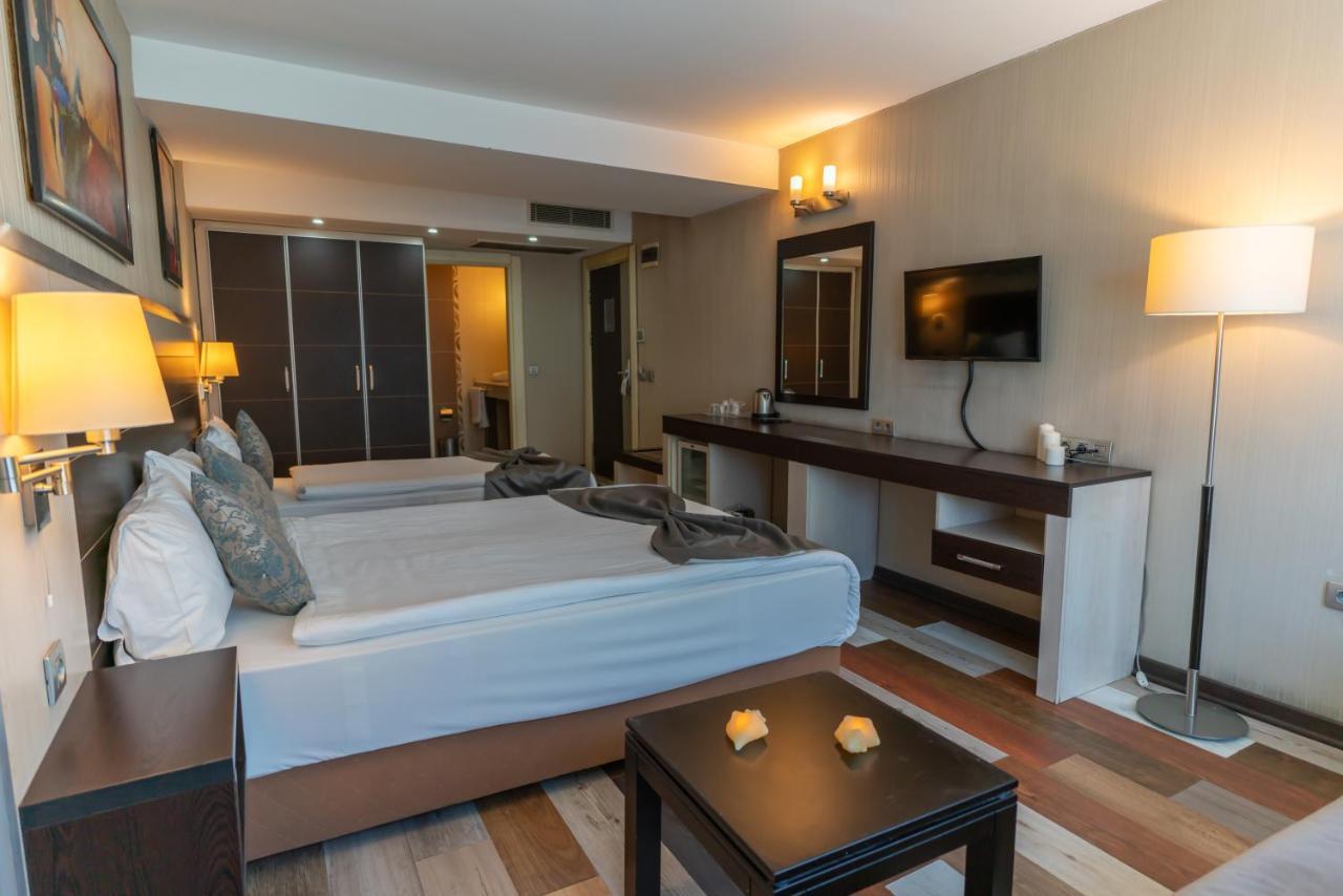 Lazz By Ketenci Hotel İzmir Buitenkant foto