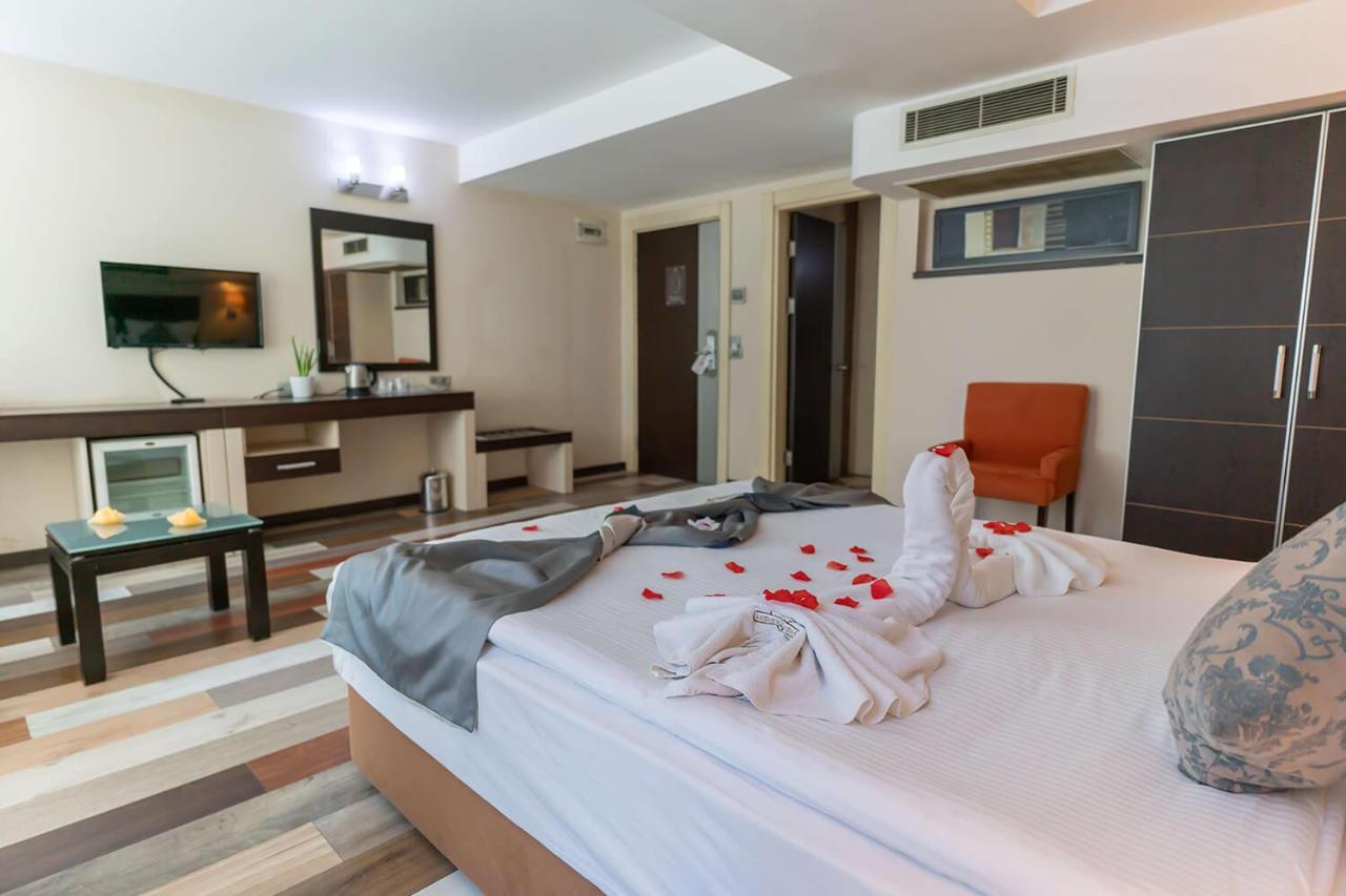 Lazz By Ketenci Hotel İzmir Buitenkant foto